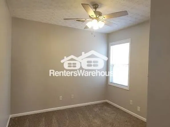 996 Maple Leaf Dr, McDonough, GA 30253