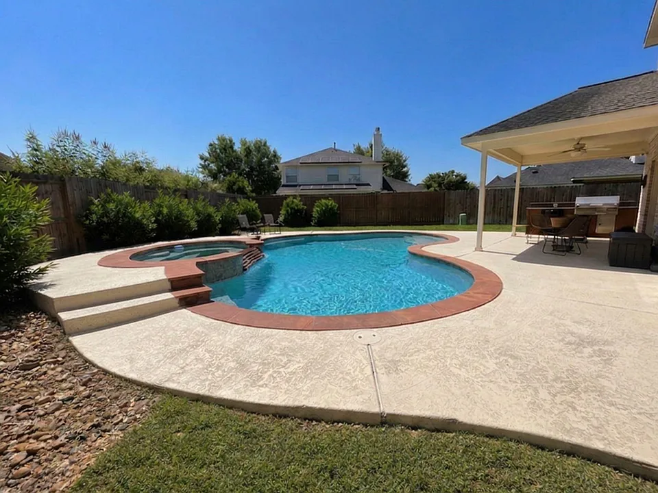 2409 Deerwood Ct