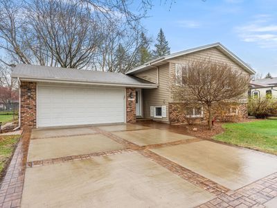 1137 Jackson St S, Shakopee, MN, 55379