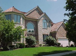 1099 Sandstone Ct, Aurora, IL 60502