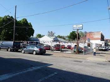 5th image of 7137 Woodland Ave