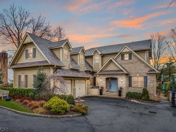 374 White Oak Ridge Rd, Millburn Twp., NJ 07078