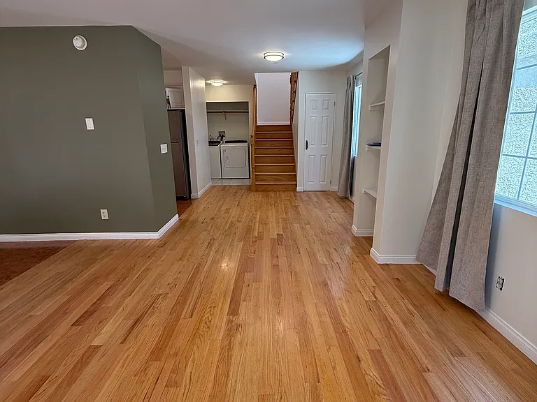 2446 S Centinela Ave — Photo 9