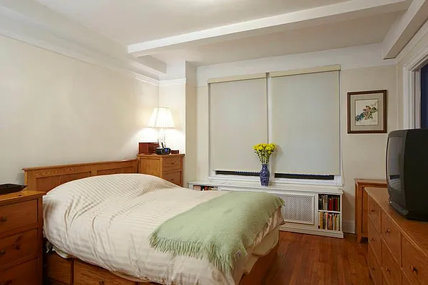 Rented by Town Residential | media 2