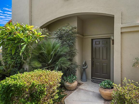 2nd image of 38250 Plumosa Cir