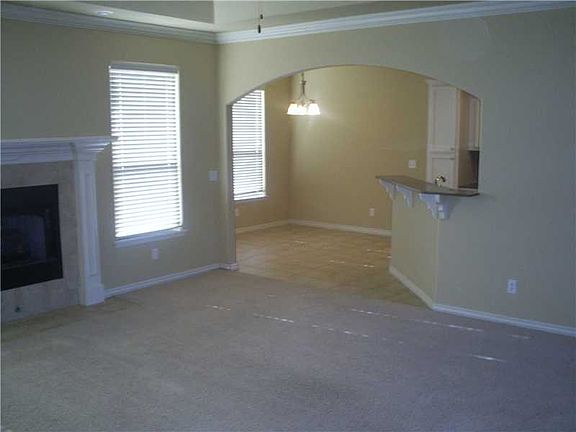 3rd image of 2594 N Brush Creek Dr