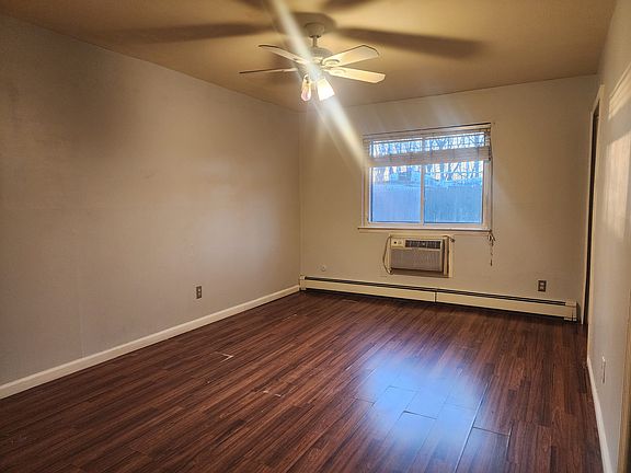 5th image of 263 River Ave APT 33