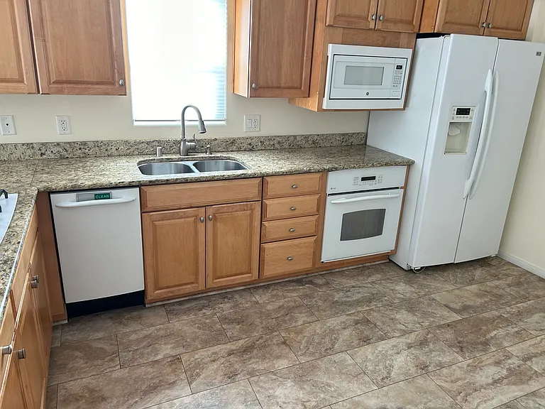 1509 Ximeno Ave — Photo 11