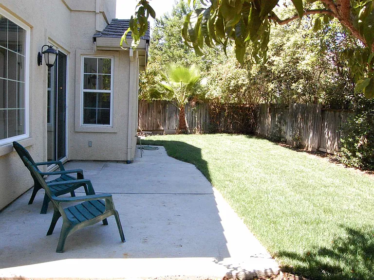 1365 Sunflower Ln — Photo 7