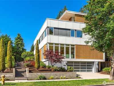 5802 43rd Avenue NE, Seattle, WA, 98105