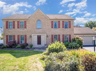 39 Saddle Brk, Pittsford, NY