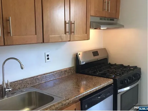 2205 N Central #3F, Fort Lee, NJ 07024