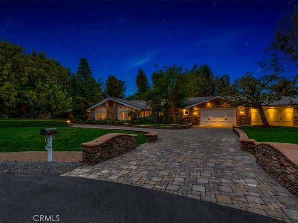 752 N Creekview Dr, Orange, CA 92869