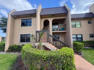 130 Lake Nancy Dr APT 101, Royal Palm Beach, FL 33411