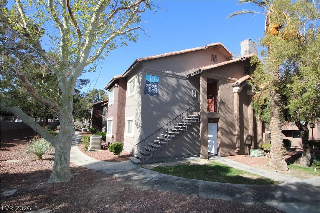 2 bed, 2.0 bath, 965 sqft, $1,150 — Photo 3