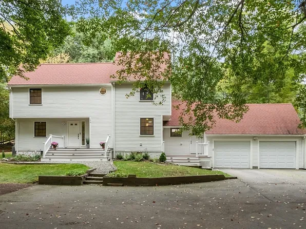 179 S Main St, Sherborn, MA 01770