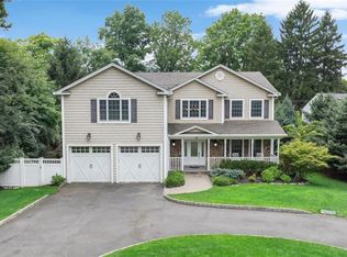 42 Spring Valley Rd, Montvale, NJ 07645
