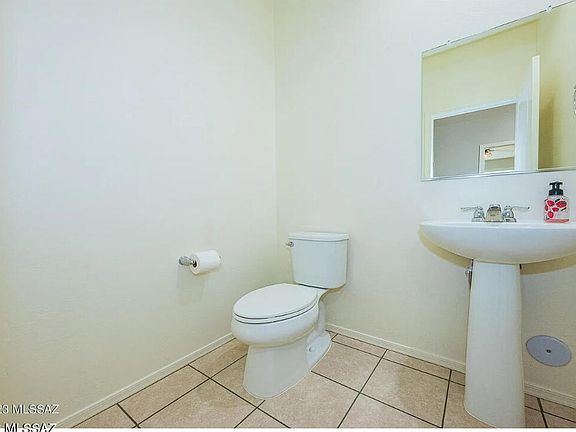 4th image of 893 W Calle Zoca