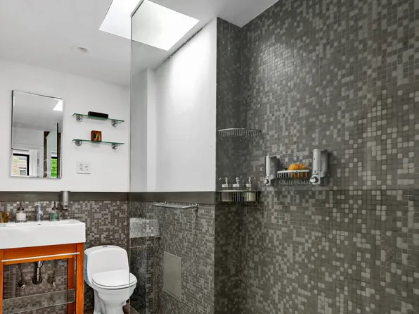 72 East 93rd Street image 12 of 16