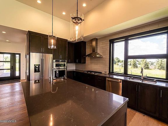 4th image of 121 Altavista Dr
