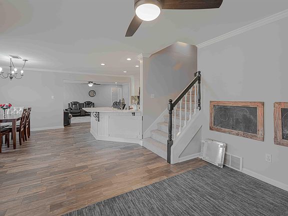 4th image of 439 Bowling Brooke Dr