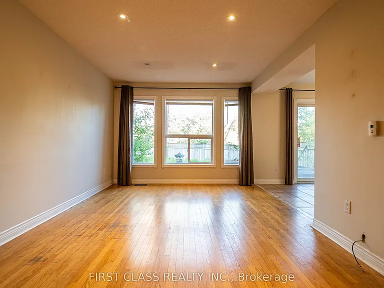 13 Princess St — Photo 11