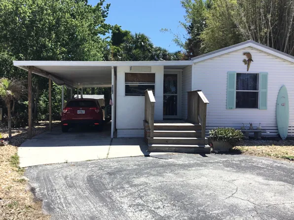 4875 Clover Ln, Titusville, FL 32780