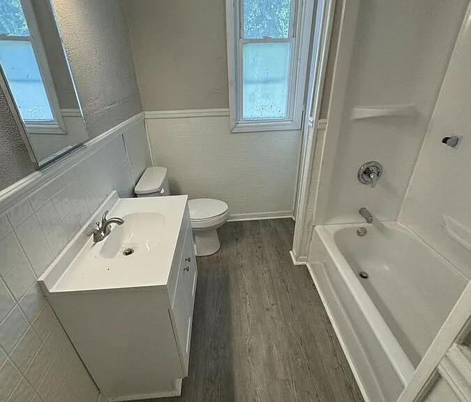 4516 Huntington Ave — Photo 6