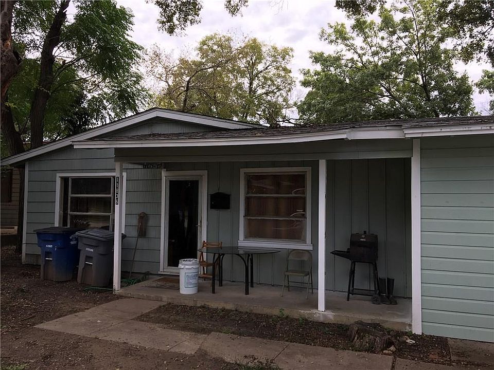 2nd image of 11836 Oberlin Dr