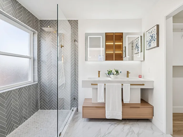 3716 Ovid Ave — Photo 4
