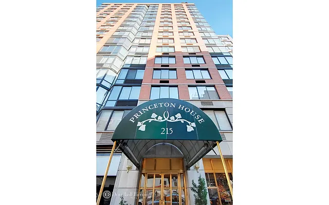 Rented by Douglas Elliman | media 24