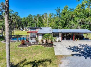 598 Winona Dr, Geneva, FL 32732