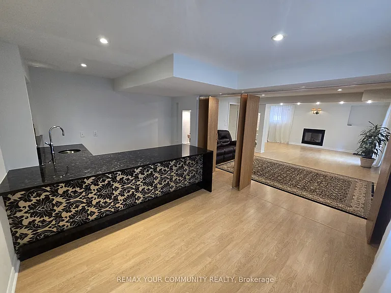 21 Addison St #BASEMENT — Photo 8