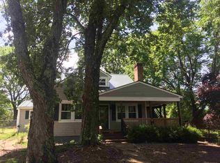 1616 Richmond Rd, Keswick, VA 22947