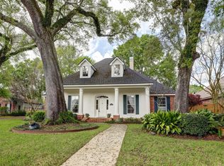 102 Towne Dr, Lafayette, LA 70508