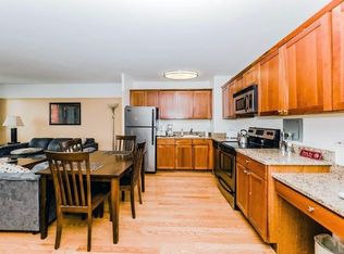 2945 N Sheridan Rd, Chicago, IL 60657