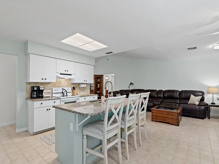 765 Date Palm Rd — Photo 10