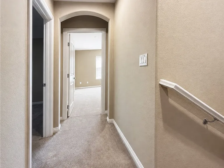 12 Jasmine Point St — Photo 30