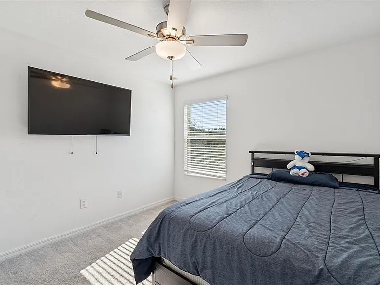 21818 Lyonia Ln — Photo 17
