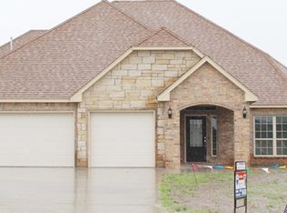 120 Wilson Ln, Lawton, OK 73505