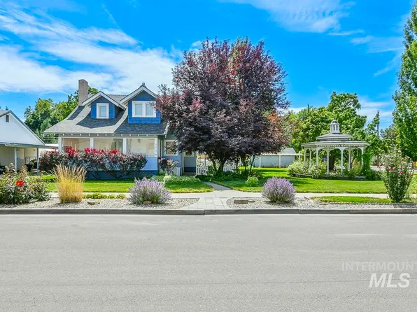 405 E 1st St, Emmett, ID 83617