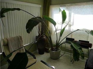 910 NE 23rd Dr, Wilton Manors, FL 33305