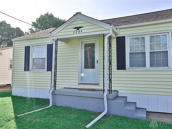 3rd image of 3004 Yale Dr