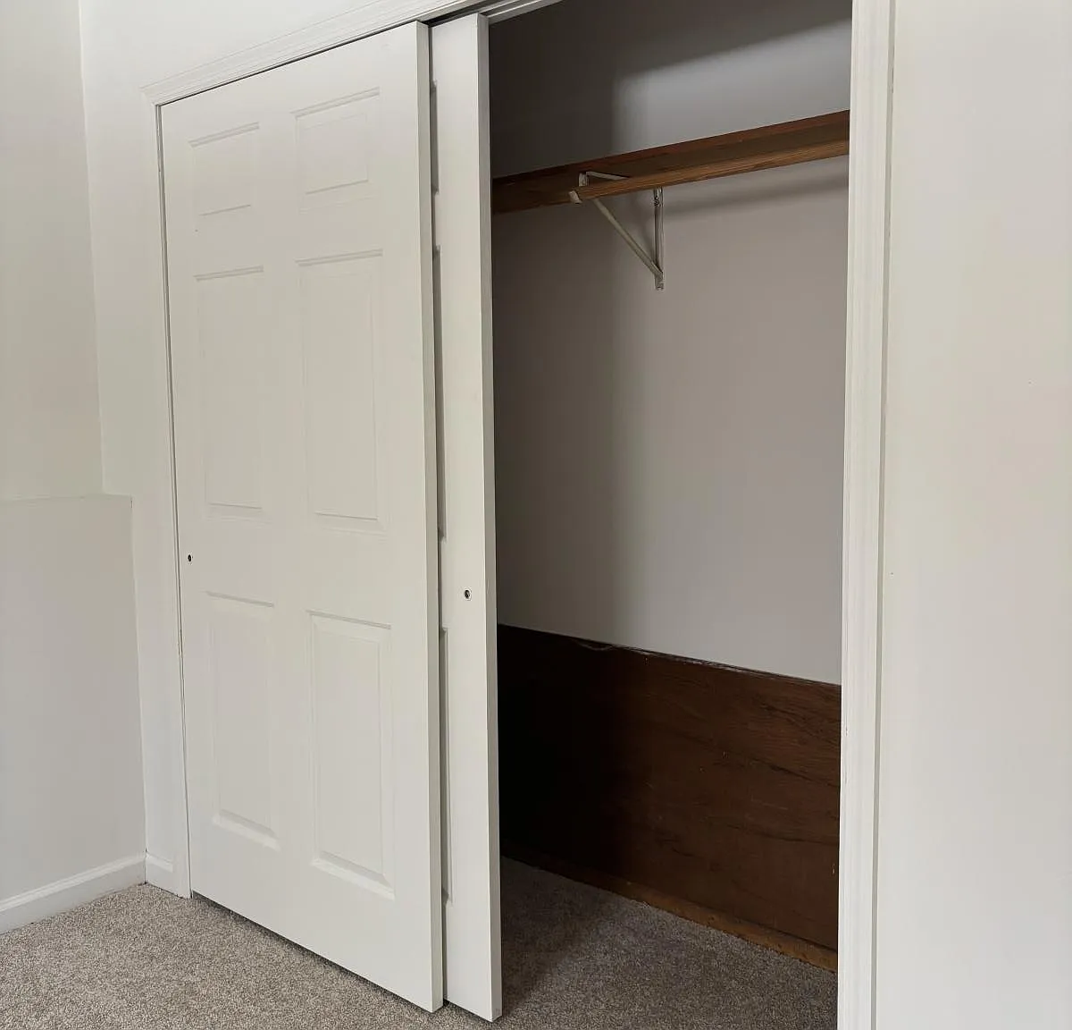 2 bed, 1000 sqft, $1,495 — Photo 3