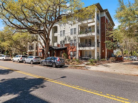 2nd image of 1142 SW 9th Rd APT 402