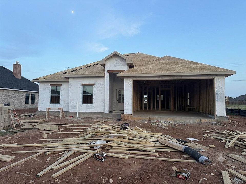 1st image of 5533 Fallbrook Dr