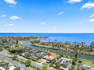 742 Mokapu Rd, Kailua, HI 96734