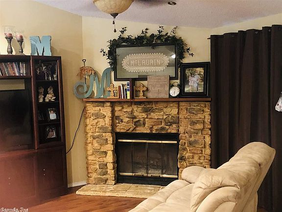 4th image of 353 County Road 3663