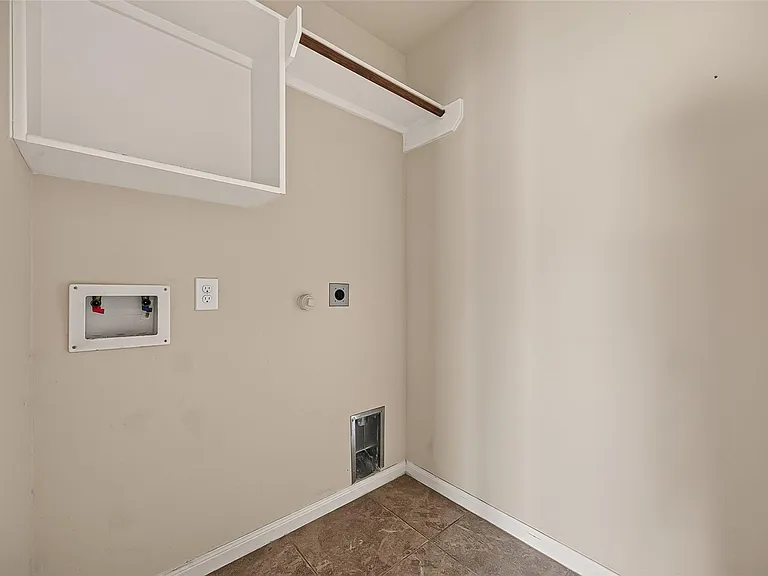 24906 Clover Ranch Dr — Photo 23