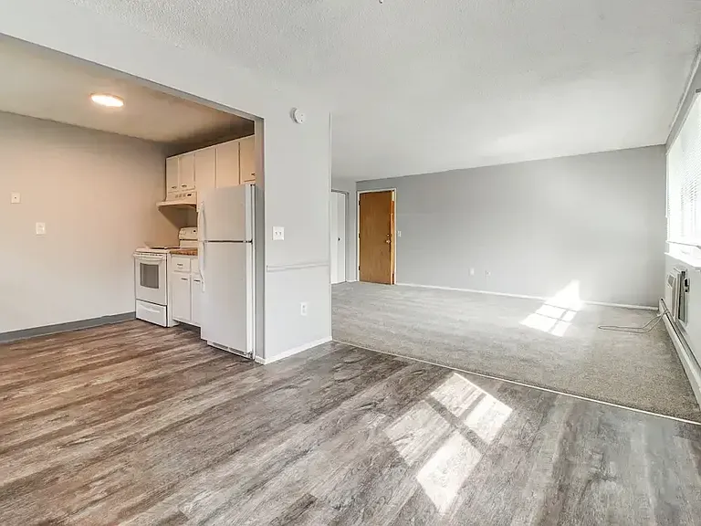 North Dohr Apartments — Photo 29
